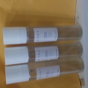 Monat hydrate &  refresh . Bundle of 3